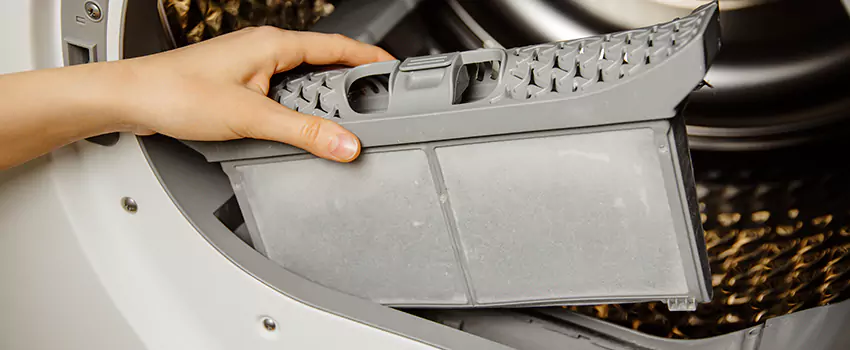 Signs Of A Clogged Dryer Lint Trap in Waxahachie, Texas
